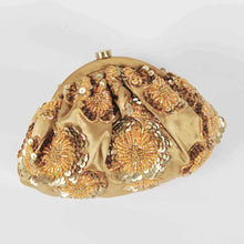 Suzzette Floral Pouch