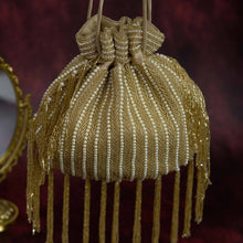 Knot Pearl Potli