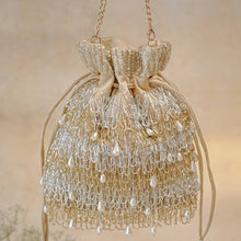 Pearl Drop Flapper Potli